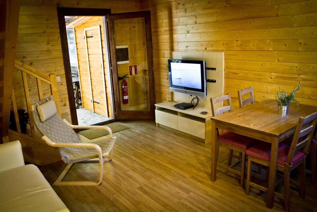 Apartamentos El Bosquet سانت كوغات ذيل فايي الغرفة الصورة